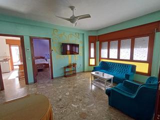 Casa a Ejido Sur. Vivienda sobre local en el centro de el ejido  almería