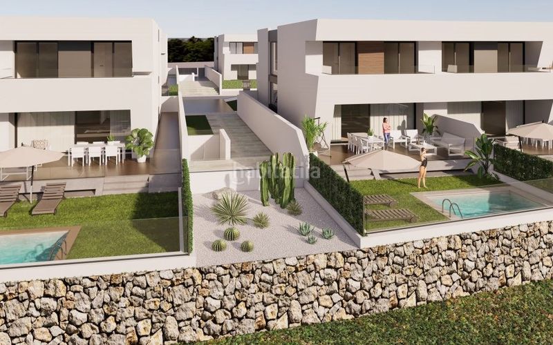 Foto b611216d-690d-4277-9b15-5cbe3654ca17. Casa adossada amb piscina a Almerimar Ejido (El)