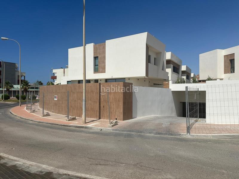 Foto 09d7aef5-2246-4b0b-81b7-82f4e437dfba. Casa adosada unifamiliar 9 residencial barlovento en Ejido (El)