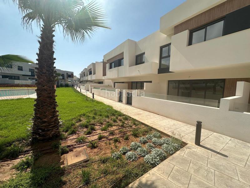 Foto 78a6c712-e450-4061-be7a-7d043df7298b. Casa adosada unifamiliar 9 residencial barlovento en Ejido (El)