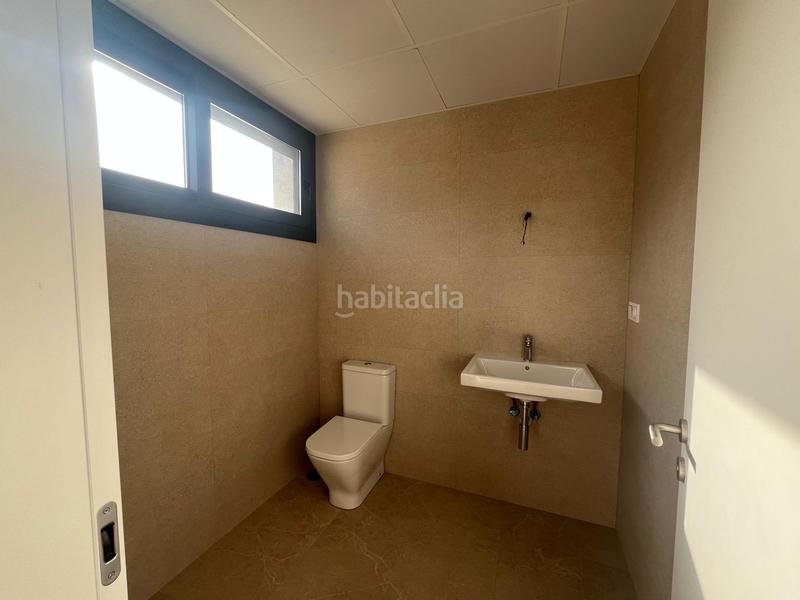 Foto 997839c2-1d80-4fa0-a1fa-d6009cc2ac0c. Casa adosada unifamiliar 9 residencial barlovento en Ejido (El)