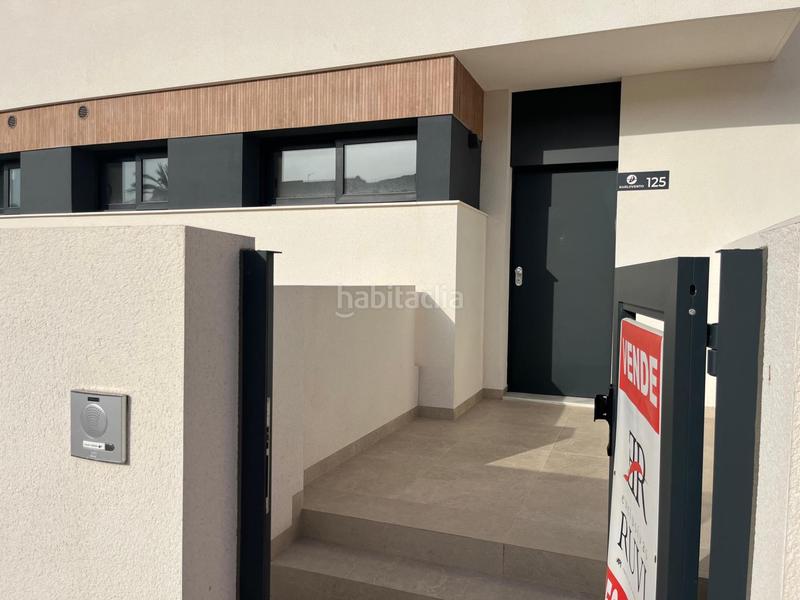 Foto c33ec1ef-370c-4a8a-a84f-f85e76171f43. Casa adosada unifamiliar 9 residencial barlovento en Ejido (El)