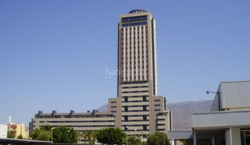 Foto 6fe786d0-4e8b-4b8d-a750-2de4a1759b3b. Alquiler parking coche garaje de 25m2 disponible en Ejido (El)