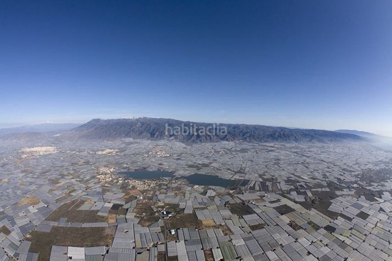 Foto d3eb343c-71aa-4e9f-ac23-407537122a08. Alquiler parking coche garaje de 25m2 disponible en Ejido (El)