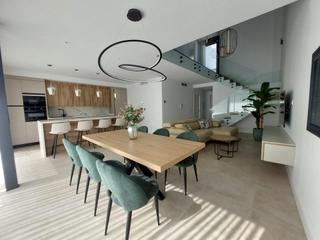 Casa a Plaza de la Luz. Espectacular dúplex con piscina en el ejido! prácticamente a est