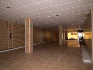 Location Local commercial à Plaza de la Luz. Gran oportunidad para tu negocio!  local comercial de 300 m2 con