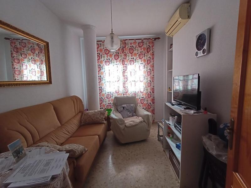 Foto 4af4246e-f24d-4832-ab38-5b7cba2313d5. Casa vivienda sobre local en el centro de el ejido almería en Ejido (El)
