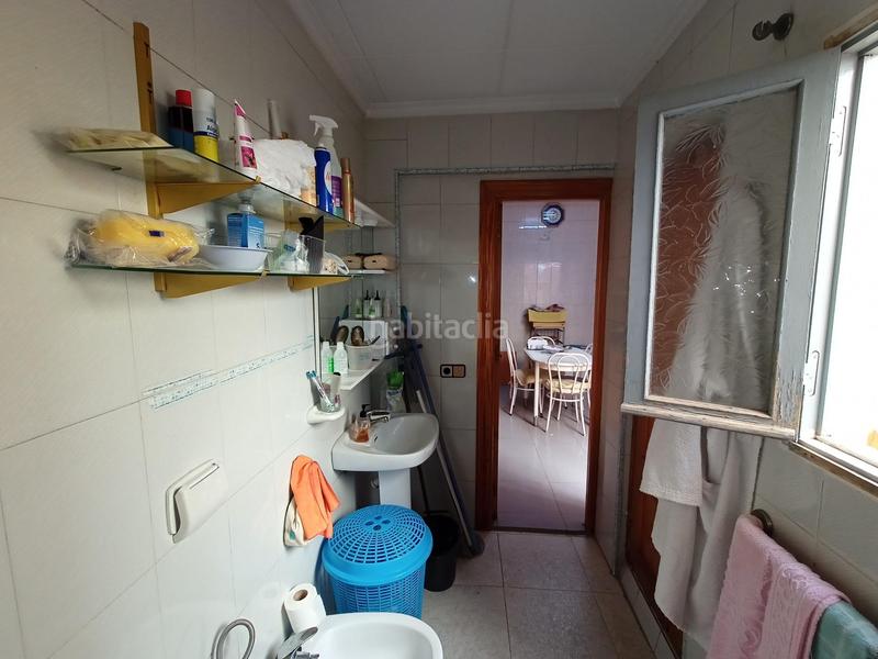 Foto c696a944-b447-4751-877f-9a8bc1643b9c. Casa vivienda sobre local en el centro de el ejido almería en Ejido (El)