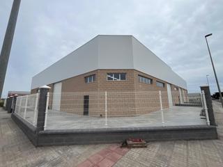 Fabrikhalle in Santa María del Águila. Promoción de 4 naves en el ejido
