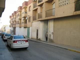 Local commercial à Ejido centro. Local de 190 m2 en ejido norte con dos entradas por dos calles d