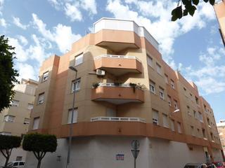 Aparcament cotxe a Plaza de la Luz. Plaza de garaje centrica cerca del colegio ciavieja