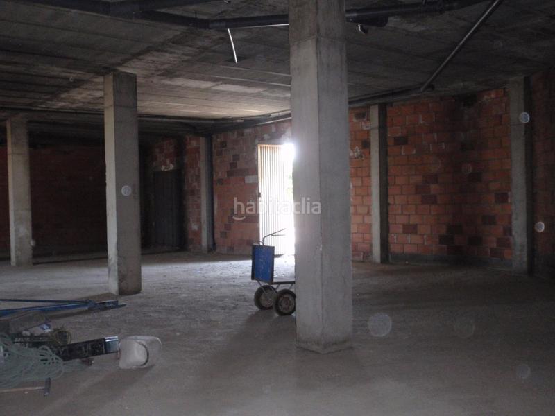 Foto aca50138-e111-46ef-a7b7-4561a47436c0. Alquiler local comercial local extraradio en Ejido Sur Ejido (El)