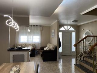 Casa a Ejido Sur. Vivienda tríplex en el ejido  almería