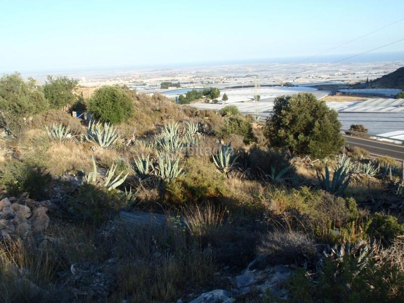 Foto d5e4171a-1a89-44f4-a3e0-86082e1d5ed0. Masía pintoresco terreno con cortijos a rehabilitar. desde 6400 m2. en Dalías
