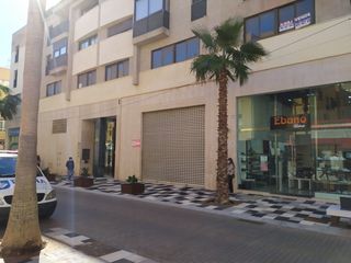 Rent Business premise in Ejido centro. Local comercial calle constantinoplaza mayor