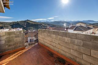Casa aparellada a Huétor de santillán - cl la calzadilla 3. Gran oportunidad en huétor santillán!   quieres vivir en un pueb
