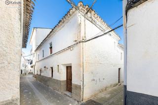 Casa a Huétor de Santillán. Encantadora casa en venta en huétor santillán!   presentamos una