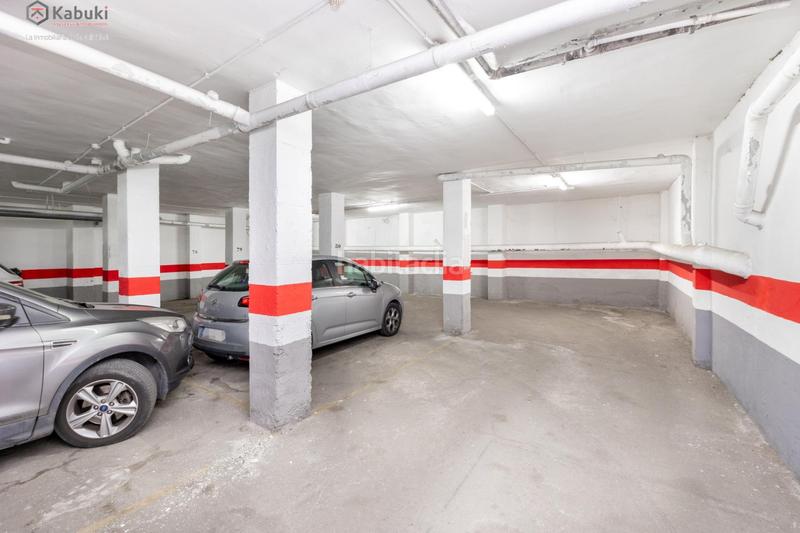 Foto 76da0bdd-23c7-4696-a7a2-1f0558b55433. Parking voiture dans Camino de Ronda Granada