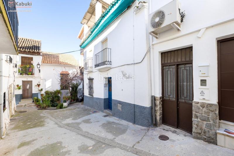 Foto 67dfea99-0643-4c7d-8a43-85c633a0f72b. Casa pareada en Huétor de Santillán - calle calzadilla 3 gran oportunidad de local comercial en el corazón de huétor santillán! presentamos un local en venta con una ubicación inmejora en Huétor de Santillán