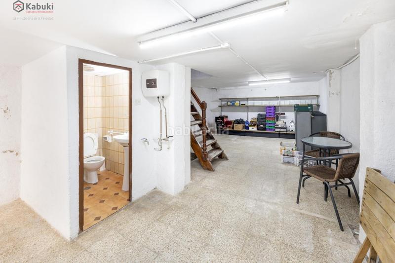Foto 9aa77532-0dbc-4f79-872d-da0ee4fe6c9c. Casa pareada en Huétor de Santillán - calle calzadilla 3 gran oportunidad de local comercial en el corazón de huétor santillán! presentamos un local en venta con una ubicación inmejora en Huétor de Santillán