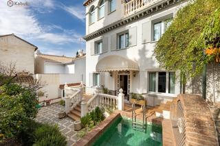 Casa  Granada - del hospicio viejo. Descubra la elegancia y el confort en esta exquisita residencia