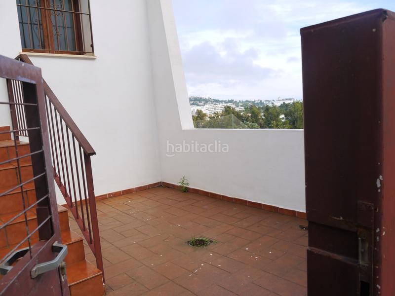 Foto 912273d6-22f6-446e-8b9e-eb23884e3791. Casa adosada adosado con terraza de 50 metros mirando al golf y mar en Mijas