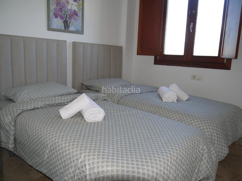 Foto a7be5005-61a5-4f9e-b772-7b45da201c7b. Casa adosada adosado con terraza de 50 metros mirando al golf y mar en Mijas