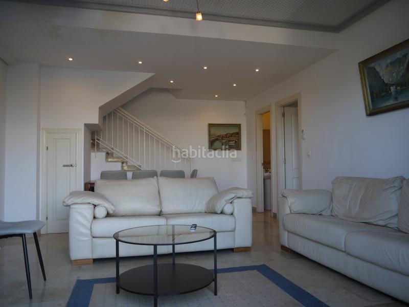 Foto b3df3d70-55ef-4b5e-9dda-abcad5fc56e8. Casa adosada adosado con terraza de 50 metros mirando al golf y mar en Mijas