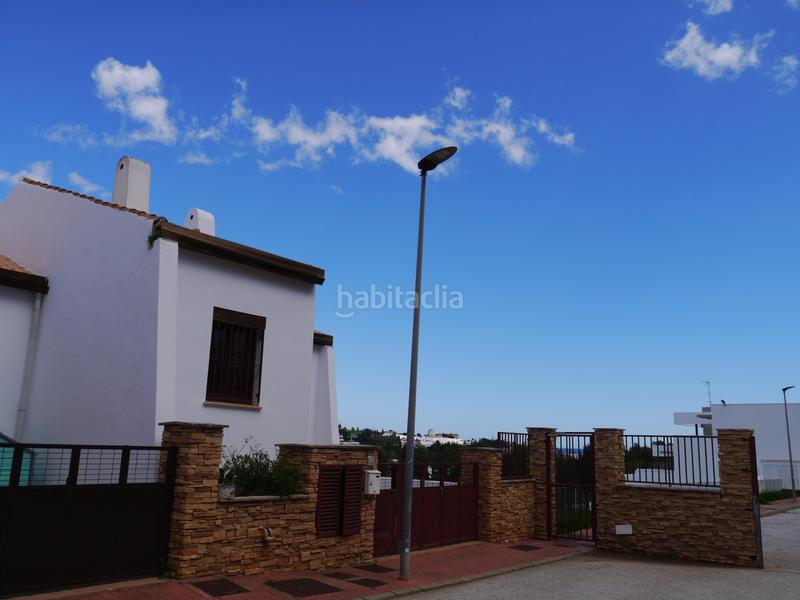 Foto ebeb023e-50f9-4d9c-8934-23720fed5bed. Casa adosada adosado con terraza de 50 metros mirando al golf y mar en Mijas