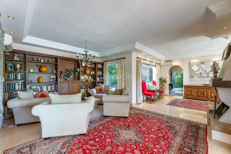 Foto e41aac17-58e5-4fa7-8a5a-7b20485cd882. Casa amb piscina a Calahonda Mijas