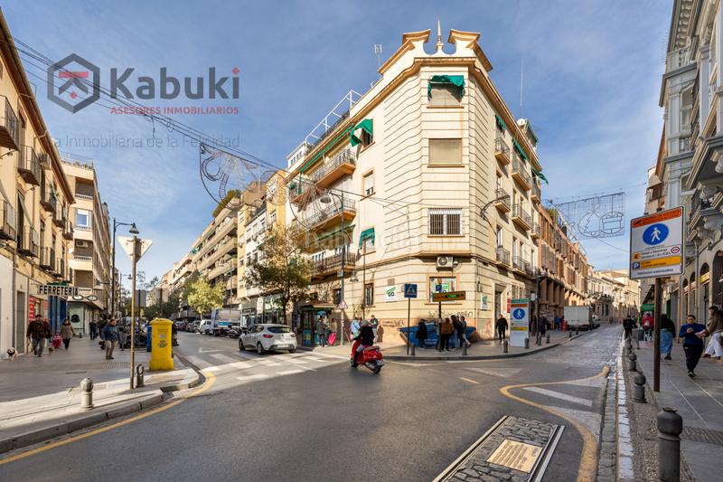 Foto 098cd3f0-a98d-4054-8953-2bbffcaa6b87. Location local commercial dans Granada - calle alhamar 18 dans Granada