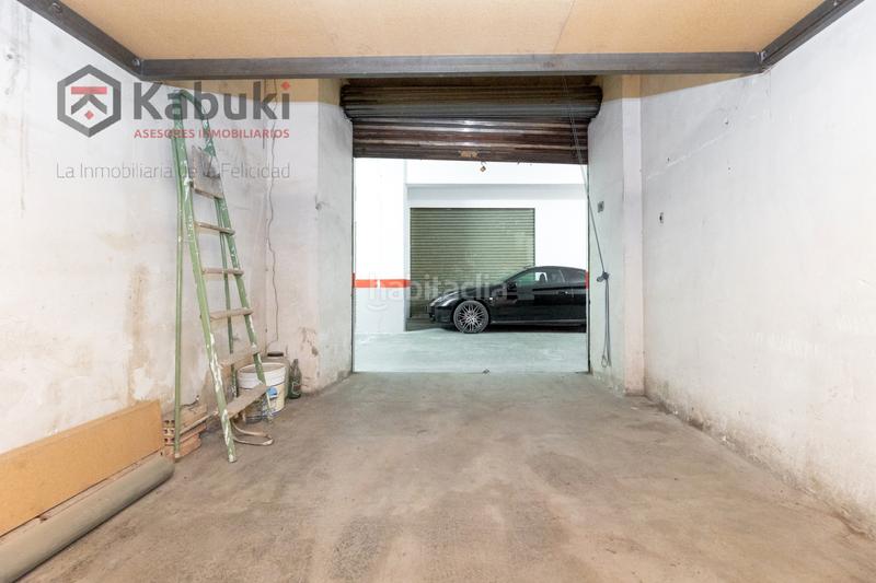 Foto b06886ae-c8a3-41fb-aa5e-f64ac6a7818e. Posto auto in Granada - cl ancha de capuchinos 11 in Granada