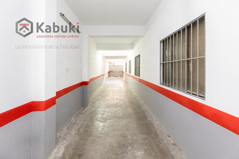 Foto f1956882-6033-4255-803c-4b7136be8a59. Posto auto in Granada - cl ancha de capuchinos 11 in Granada