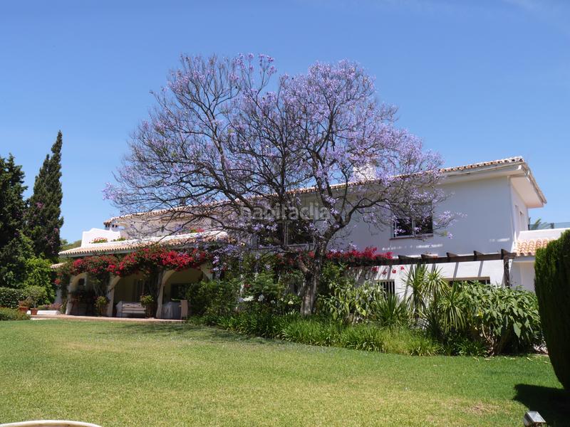 Foto 205cc2e8-8421-4cab-9468-c2db0348a1b3. Casa amb aparcament piscina a Calahonda Mijas