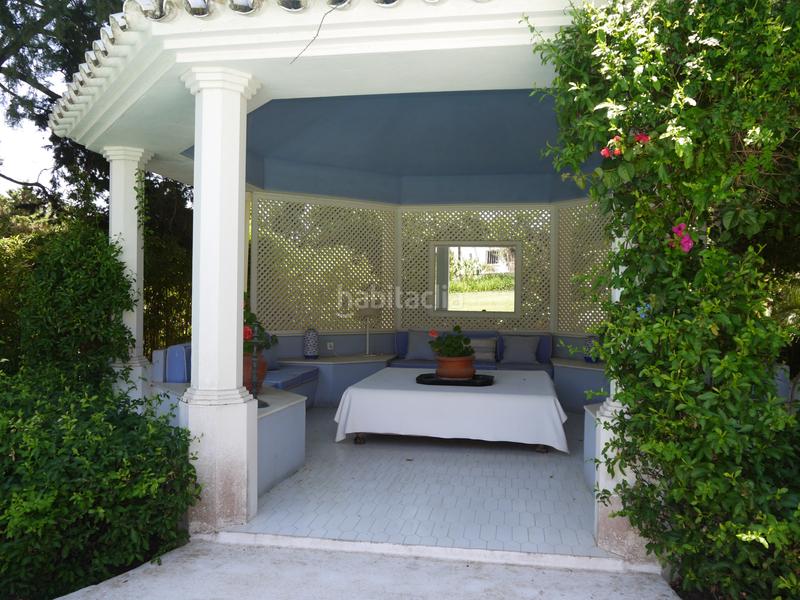 Foto 455a17b1-a90e-4b8a-848a-25ed86ec9143. Casa amb aparcament piscina a Calahonda Mijas