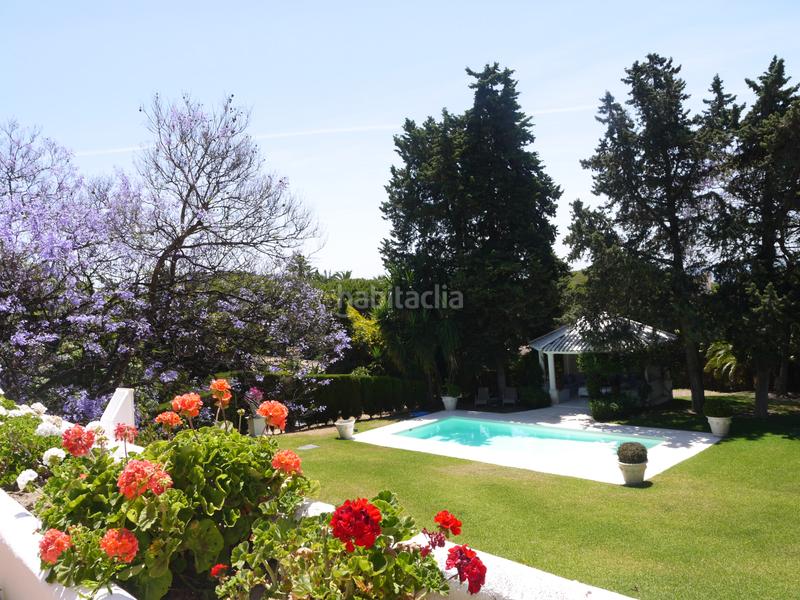 Foto 869a12f2-2017-481a-805a-d4f450855d2a. Casa amb aparcament piscina a Calahonda Mijas