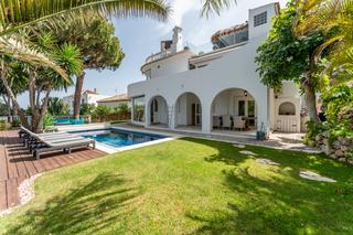Casa  Calahonda - cl acacias de calahonda. Impresionante villa de lujo de 4 dormitorios situada en la parte