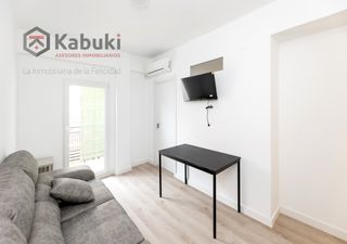 Affitto Appartamento in Granada - cl doctor victor escribano 10. En pleno corazón de granada se alquila un luminoso y amplio piso