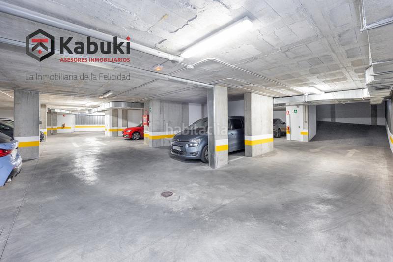 Foto 3947ae41-ad56-42fd-ac7e-35d4fdfc187b. Aparcament cotxe a Granada - calle carril del picon 1 a Granada