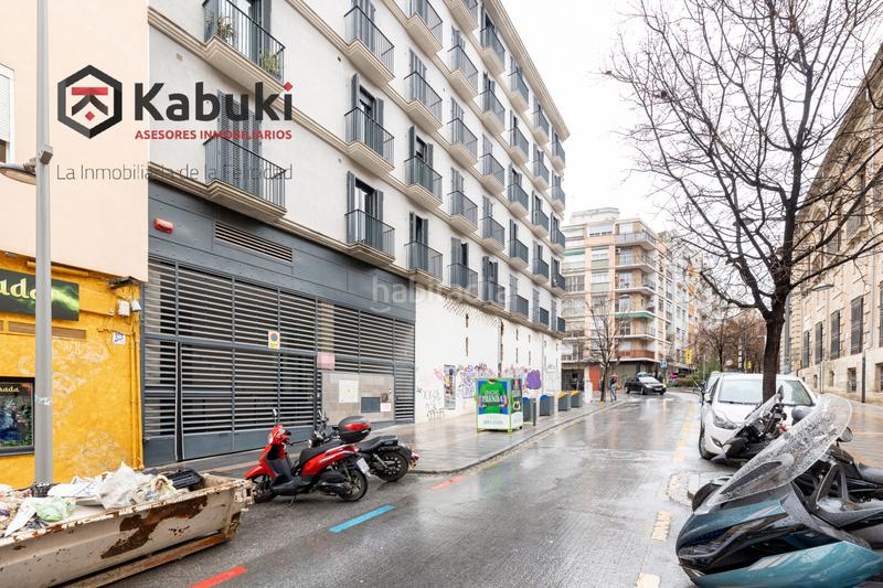 Foto 3d760f54-4f6d-4b64-b624-4212f9023695. Aparcament cotxe a Granada - calle carril del picon 1 a Granada