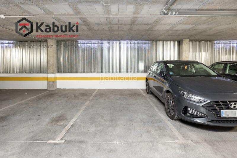 Foto 528d6f05-7803-412b-a25f-21f9d030d828. Aparcament cotxe a Granada - calle carril del picon 1 a Granada