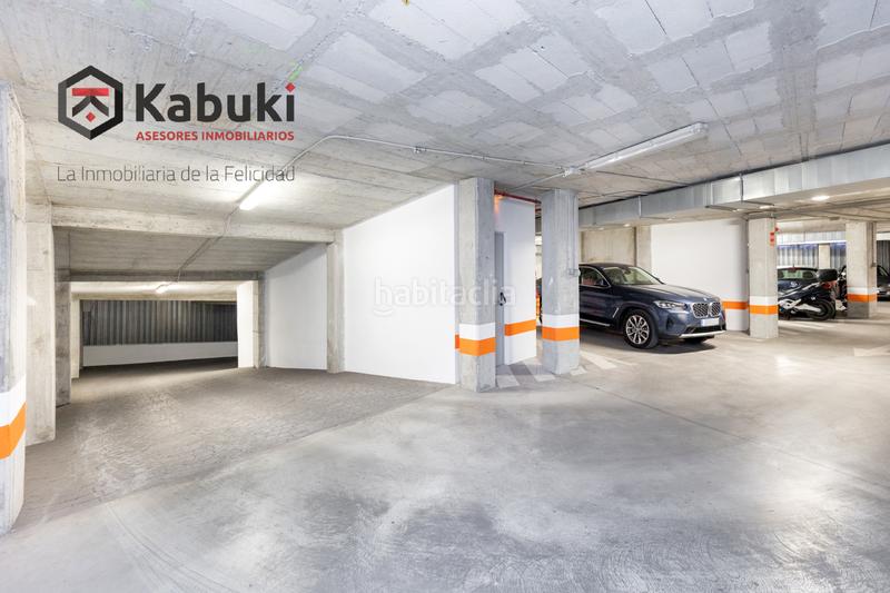 Foto b6c18c48-d53c-4783-a477-1b896179e0cd. Aparcament cotxe a Granada - calle carril del picon 1 a Granada