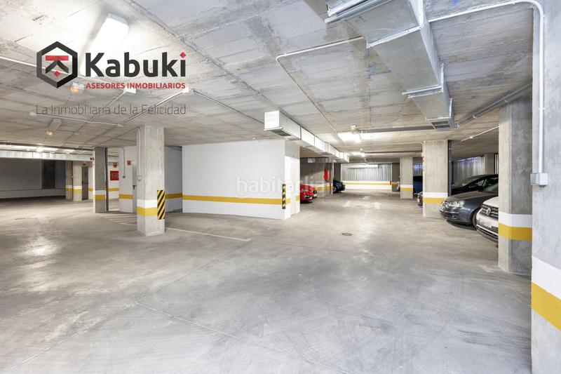 Foto ec313da2-d612-4d5f-b1b7-b0c7a2b9b5c2. Aparcament cotxe a Granada - calle carril del picon 1 a Granada