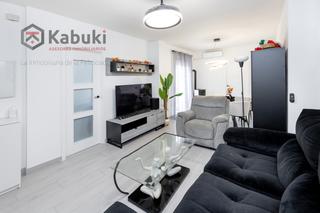 Piso  Huétor de santillán - pz san sebastian. En pleno centro de huétor de santillán se vende este magnífico p