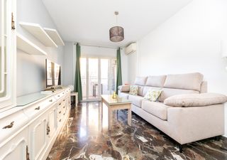 Rent Flat in Granada - cl san juan de dios 26. En pleno corazón de granada se alquila un piso luminoso y muy có