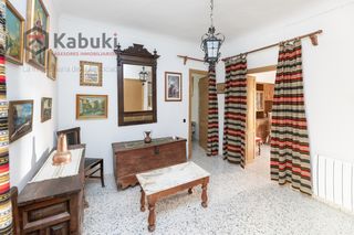 Gebäude in Huétor de santillán - paseo de los alamos 2. Gran oportunidad en el centro de huetor santillan!