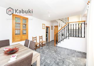 Casa aparellada a Padul - cl real 107. Casa en pleno corazón de padul, una oportunidad única para quien