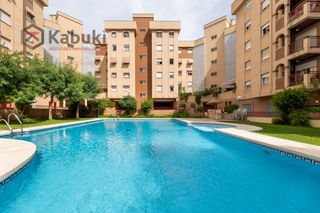 Lloguer Pis  Granada - cl pdta francisco javier cob. Buscas un piso amplio, luminoso y bien ubicado? este puede ser e