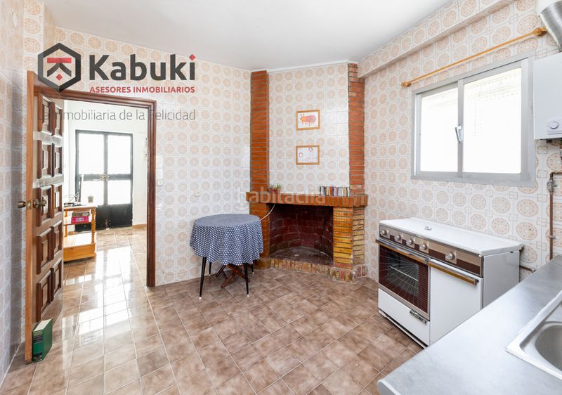 Foto ba2a7b39-654b-466d-8c9d-edda108ecbfe. Casa en Huétor de Santillán - cl molino alto 48 gran oportunidad para vivir en un encantador pueblo a tan solo 15 minutos de granada! esta bonita vivienda cuenta con una amplia p en Huétor de Santillán