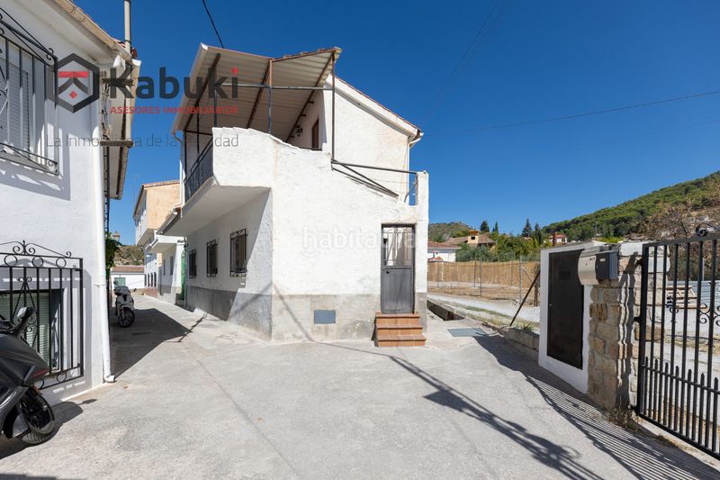 Foto fd65a5ff-0d4c-4661-8698-669aeee778c5. Casa en Huétor de Santillán - cl molino alto 48 gran oportunidad para vivir en un encantador pueblo a tan solo 15 minutos de granada! esta bonita vivienda cuenta con una amplia p en Huétor de Santillán